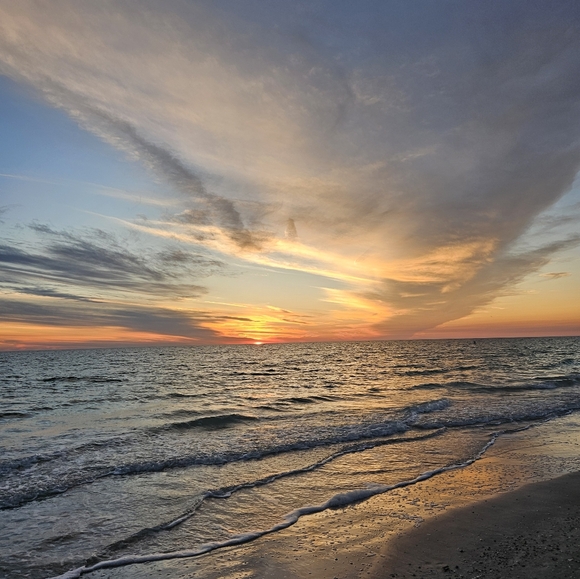 Meet your Posher, Hannah - Picture 6 of 13